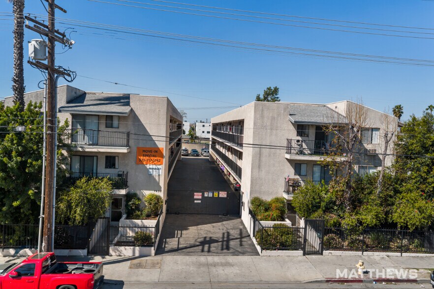 Primary Photo Of 7635 Lankershim Blvd, North Hollywood Apartments For Sale