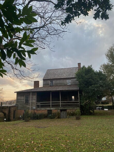 More Photos Of 613-615 Jefferson St, Natchez Restaurant For Sale