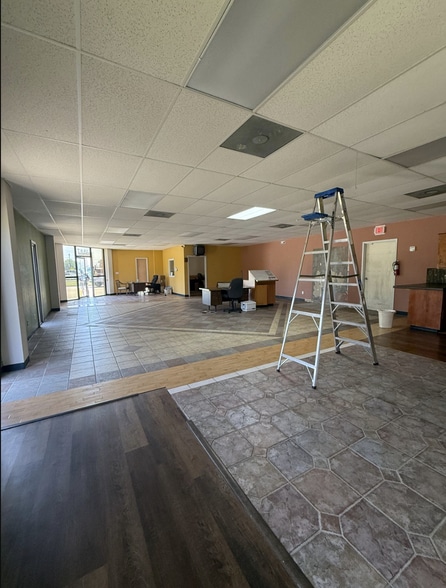 More Photos Of 1507 E Texas St, Bossier City Freestanding For Lease