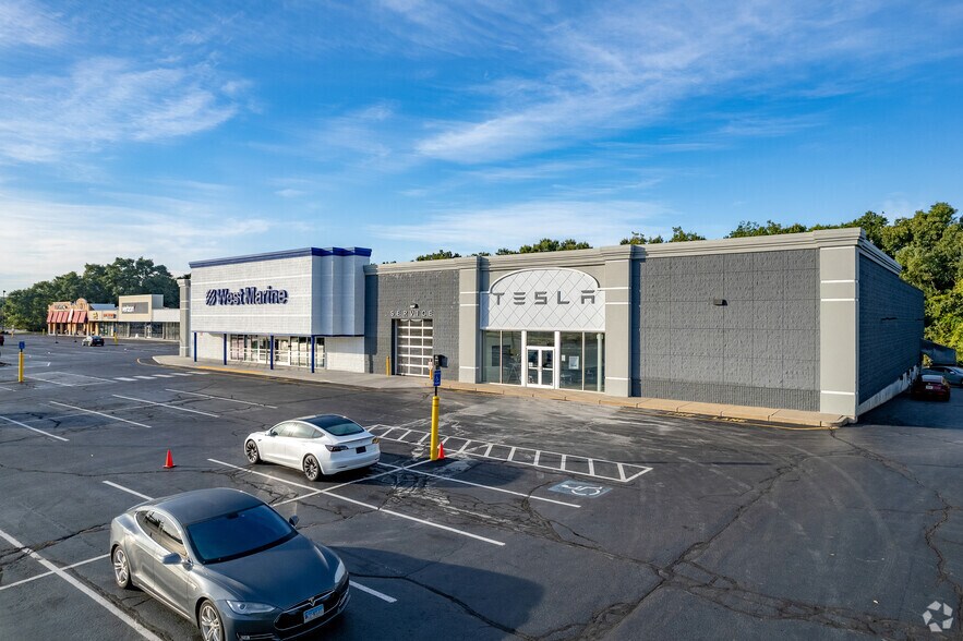 More Photos Of 399 Bald Hill Rd, Warwick General Retail For Sale