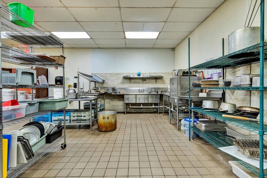More Photos Of 2311 Chattanooga Rd, Dalton Freestanding For Sale