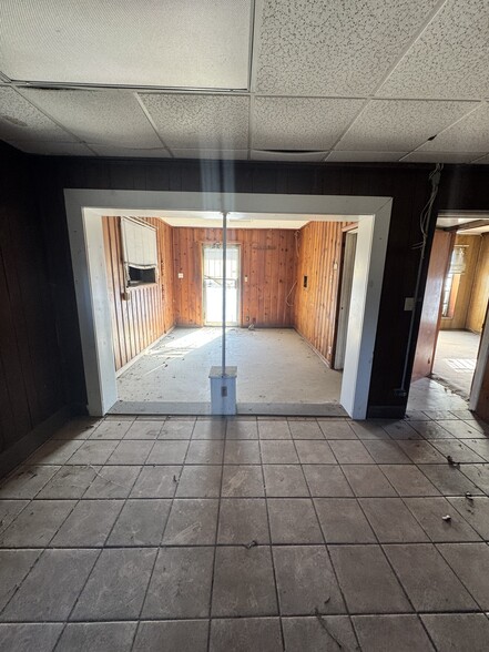 More Photos Of 2024 Avenue C, Birmingham Office Residential For Sale
