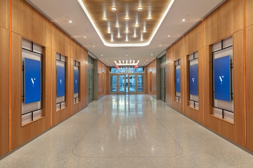 More Photos Of 800 King Farm Blvd, Rockville Office For Lease
