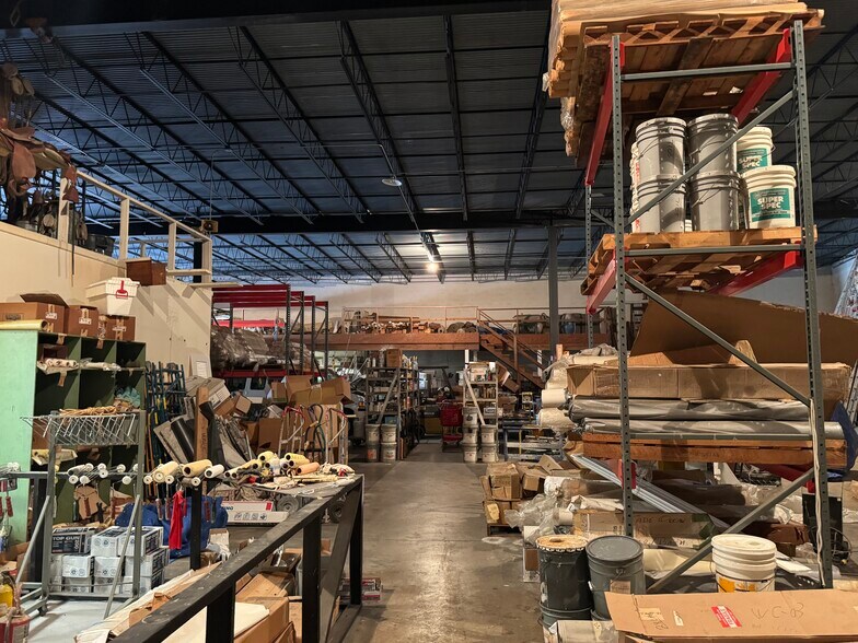 More Photos Of 100 NE 26th St, Miami Warehouse For Sale