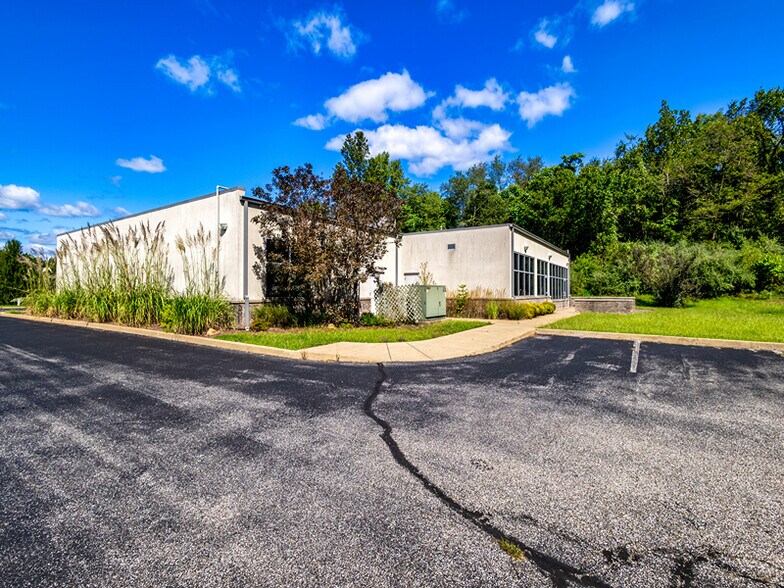 More Photos Of 490 Park Dr, Weirton Office For Lease
