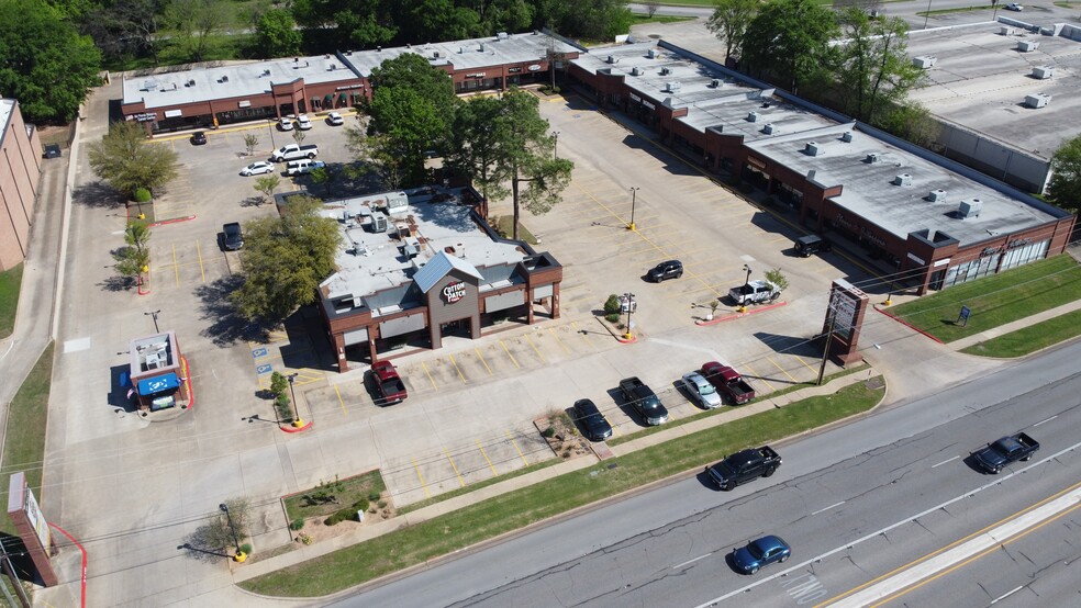 Primary Photo Of 322 ESE Loop 323, Tyler Unknown For Lease