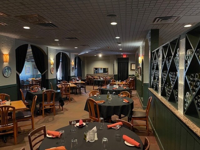 Primary Photo Of 3109-3133 Watson Rd, Saint Louis Freestanding For Lease