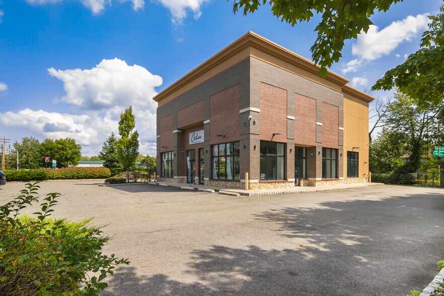 More Photos Of 281 Littleton Rd, Parsippany Freestanding For Lease