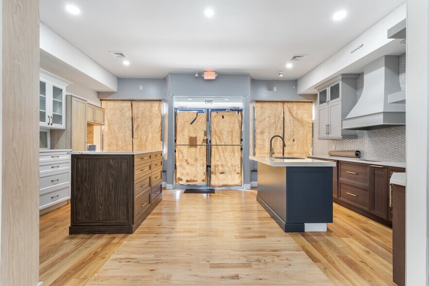 More Photos Of 390 Ramapo Valley Rd, Oakland Freestanding For Lease