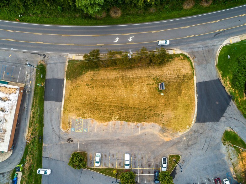 More Photos Of 695 Carl Eller Rd, Mars Hill Land For Lease