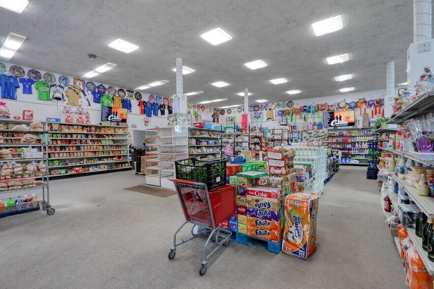 More Photos Of 59 N Main St, Liberty Loft Creative Space For Sale