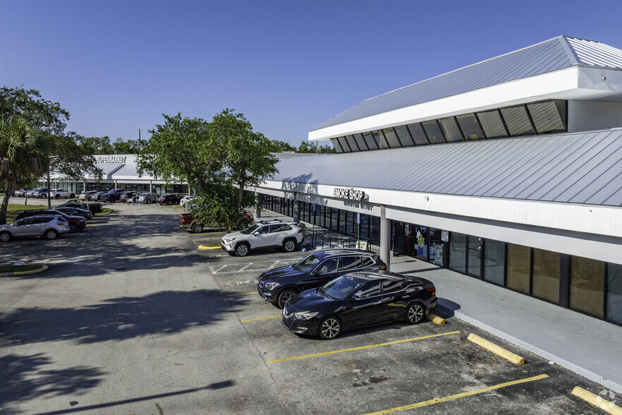 More Photos Of 4505-4599 N Pine Island Rd, Sunrise Unknown For Lease