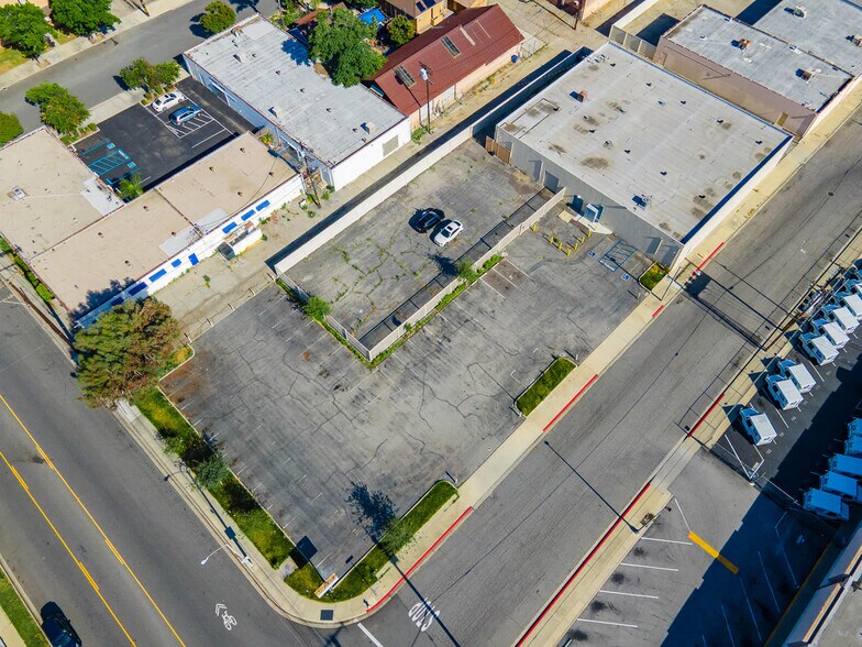 More Photos Of 538 W Monterey Ave, Pomona Distribution For Lease