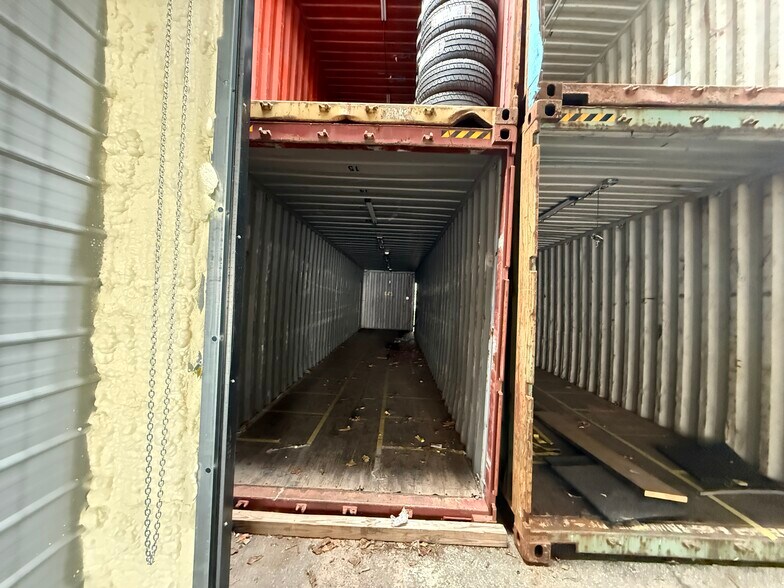 More Photos Of 116 Campbell Ave, Staten Island Warehouse For Lease