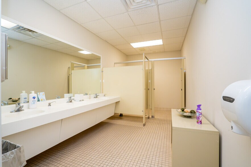 More Photos Of 2850 Brunswick Pike, Lawrenceville Medical For Sale