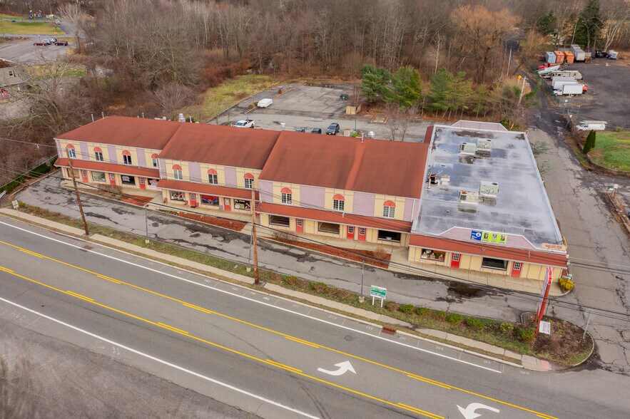 More Photos Of 1590-1610 Union Valley Rd, West Milford Freestanding For Lease