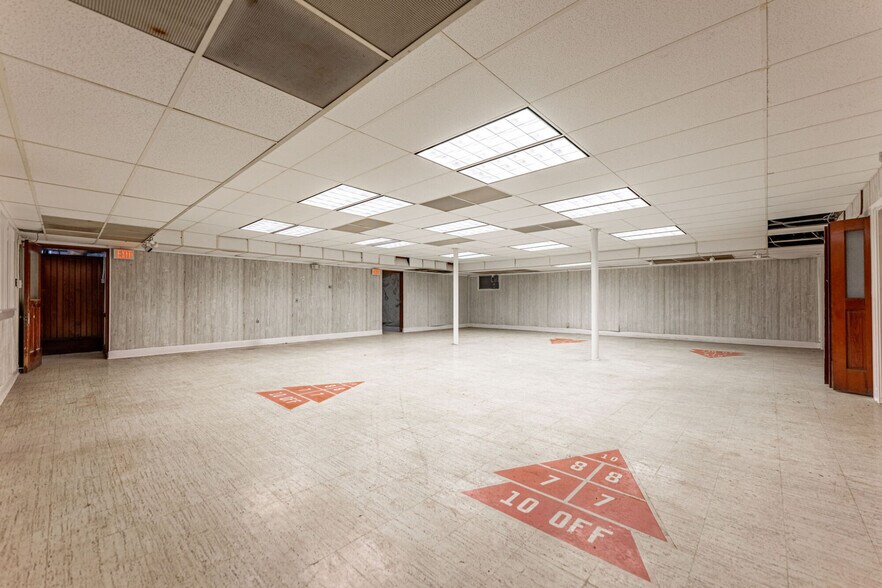 More Photos Of 1203 3rd Ave, Rockford Religious Facility For Sale