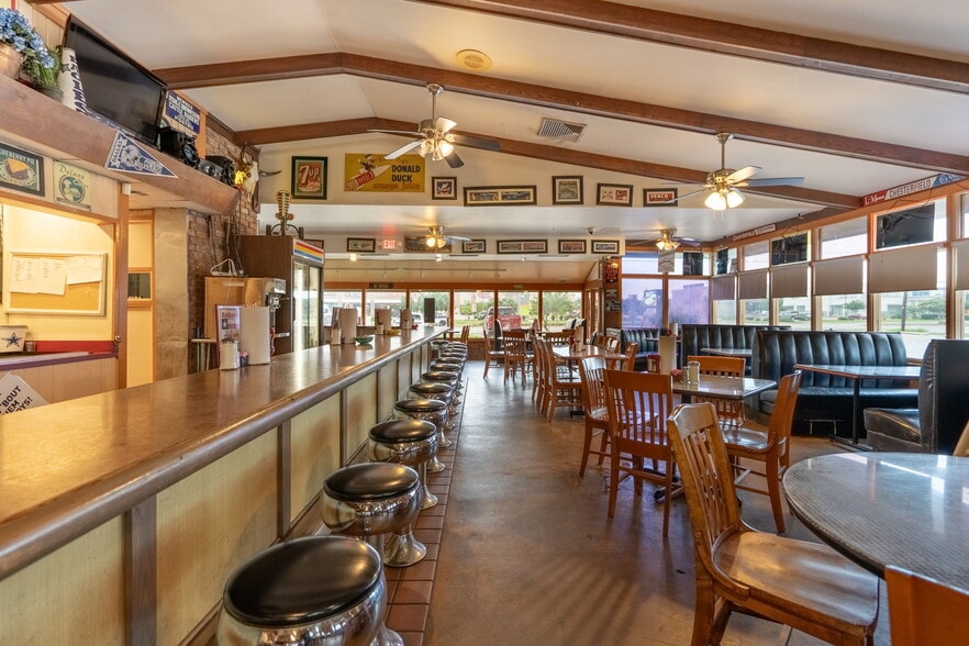 More Photos Of 3324 Lakeview Pky, Rowlett Restaurant For Sale