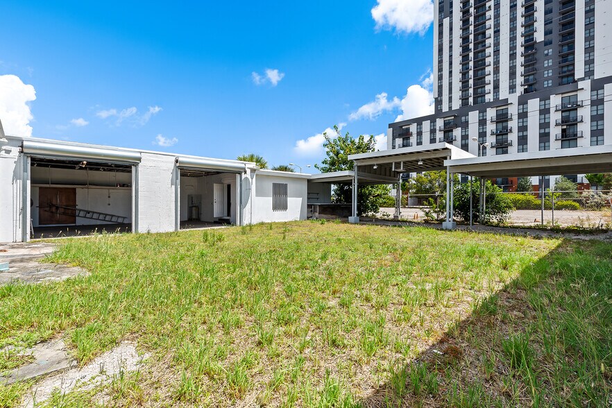 More Photos Of , Fort Lauderdale Unknown For Sale