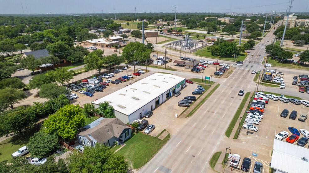 More Photos Of 308 W Avenue B, Garland Auto Repair For Sale