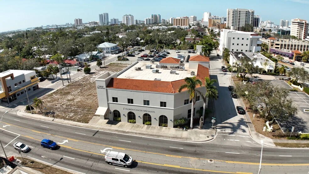 More Photos Of 1970 Golf St, Sarasota Medical For Lease