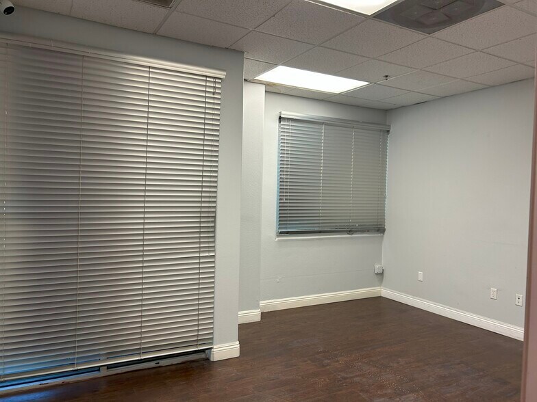 More Photos Of 1450-1458 W Holt Ave, Pomona Light Distribution For Lease