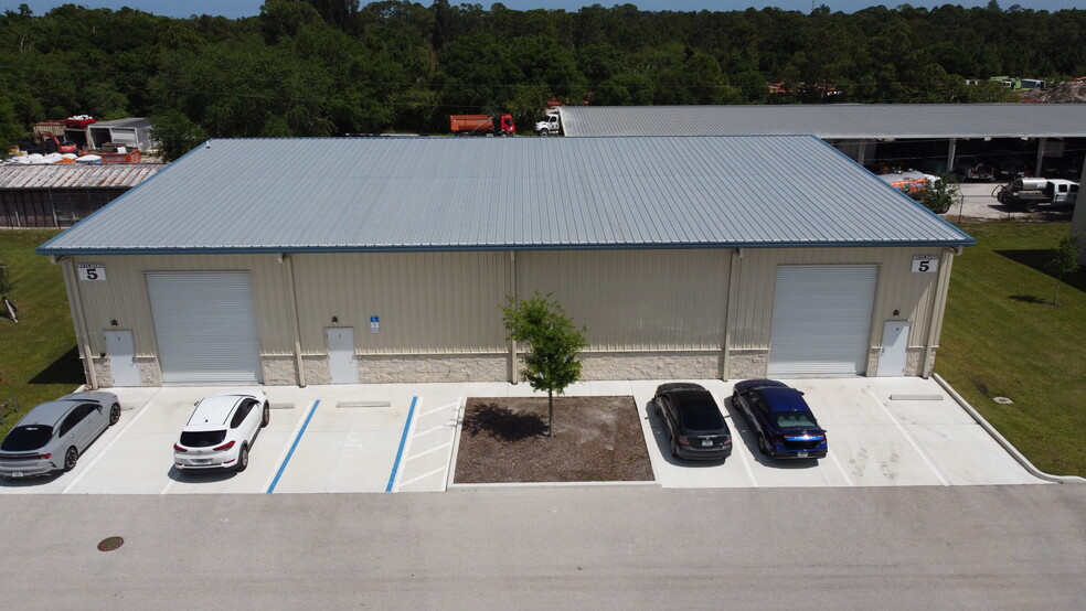 More Photos Of 5265 45th St, Vero Beach Unknown For Lease