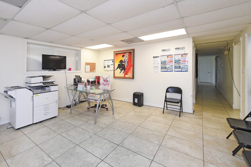 More Photos Of 2736 Dallas Ave, Ingleside Unknown For Lease