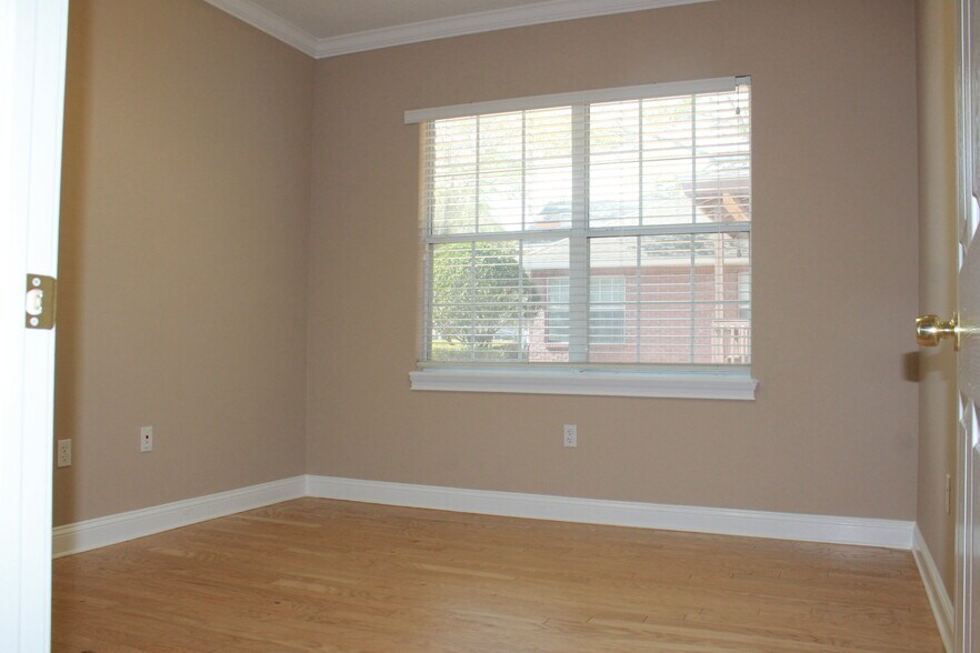 More Photos Of 6817 Southpoint Pky, Jacksonville Office For Sale