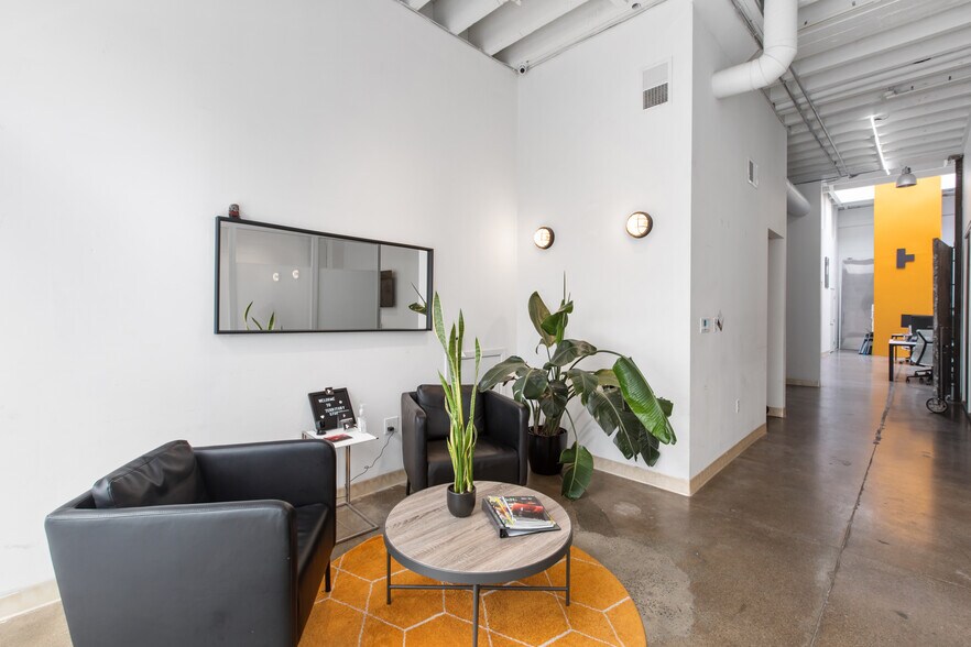 More Photos Of 320-330 Fell St, San Francisco Loft Creative Space For Sale