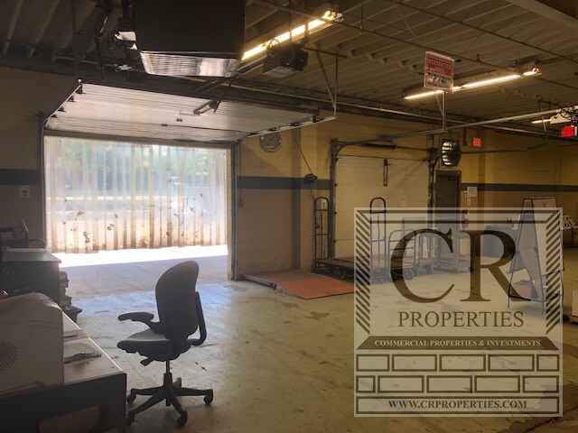 More Photos Of 195 Hudson St, Cornwall-on-Hudson Distribution For Lease