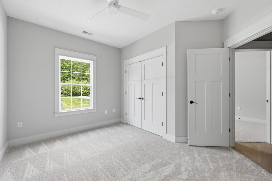 More Photos Of 100 Huselton Dr, Butler Specialty For Sale