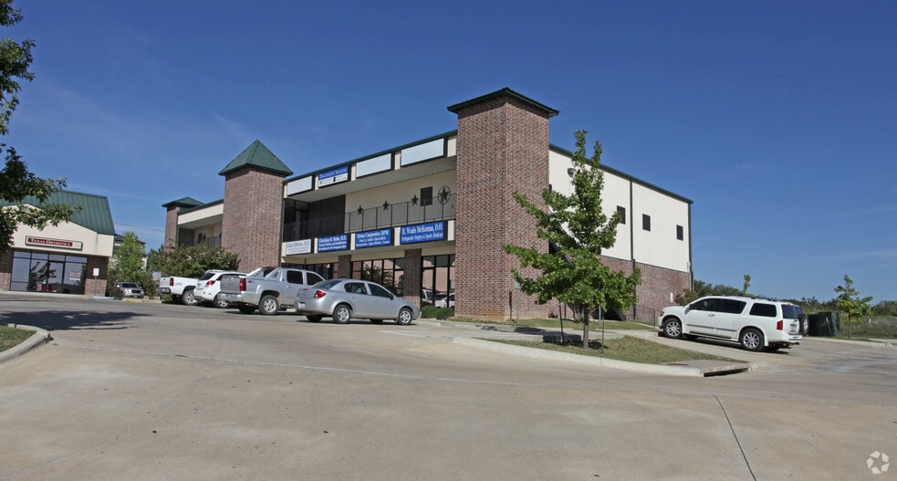 More Photos Of 1705 S FM 51, Decatur Office For Lease