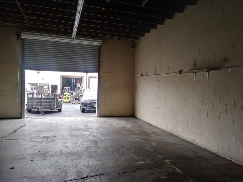 More Photos Of 1355 Brooks St, Ontario Warehouse For Lease