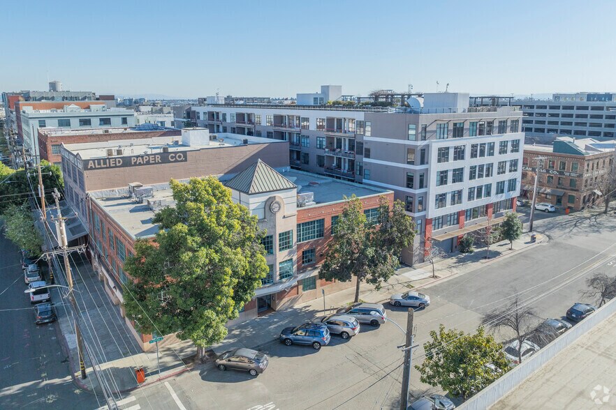 Primary Photo Of 318 Harrison St, Oakland Loft Creative Space For Lease