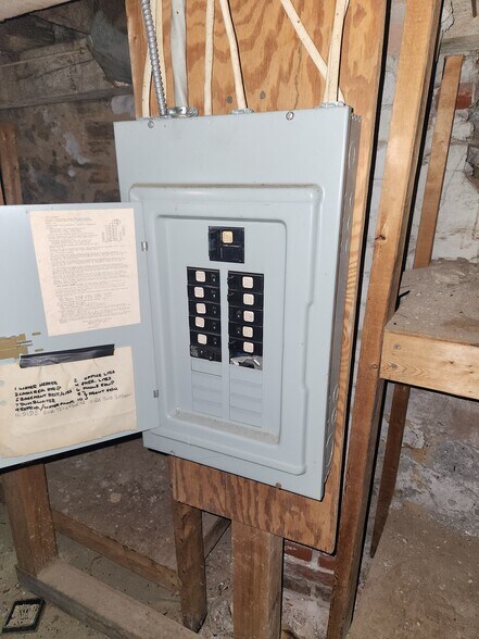 More Photos Of 3149 Kensington Ave, Philadelphia Storefront For Sale