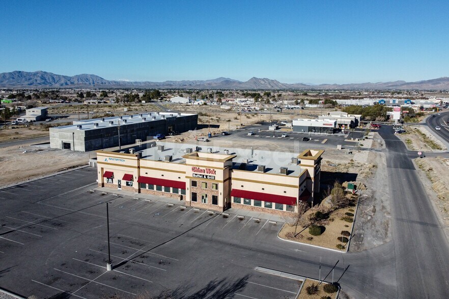 More Photos Of 580 S Highway 160, Pahrump Storefront For Lease