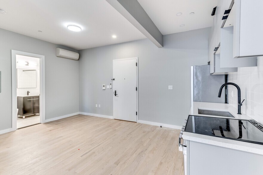 More Photos Of 2819 Clarendon Rd, Brooklyn Apartments For Sale