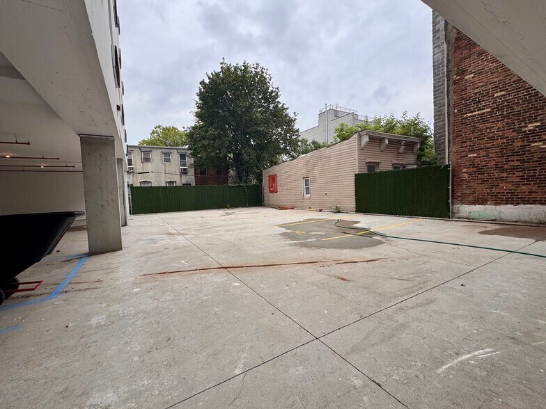 More Photos Of 713 Snediker Ave, Brooklyn Multifamily For Sale