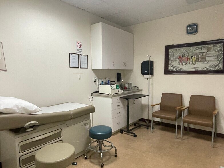 More Photos Of 8342 Garden Grove Blvd, Garden Grove Coworking Space