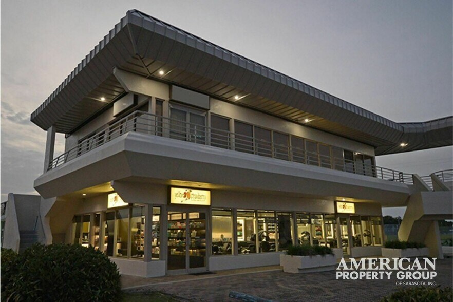 More Photos Of 2345 Bee Ridge Rd, Sarasota Storefront Retail Office For Sale