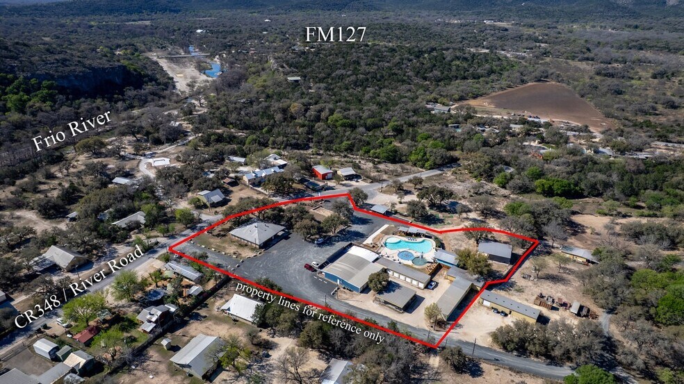 More Photos Of 49 Encino Dr, Concan Convenience Store For Sale