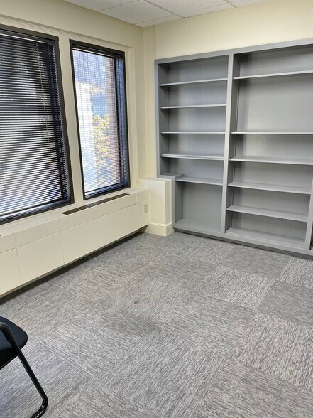 More Photos Of 105 N Hudson Ave, Oklahoma City Office For Lease