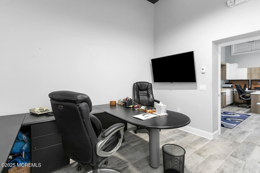 More Photos Of 431 Mantoloking Rd, Brick Storefront Retail Office For Sale