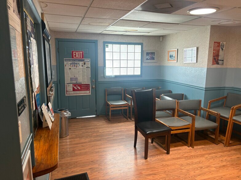 More Photos Of 4760 S Figueroa St, Los Angeles Healthcare For Sale