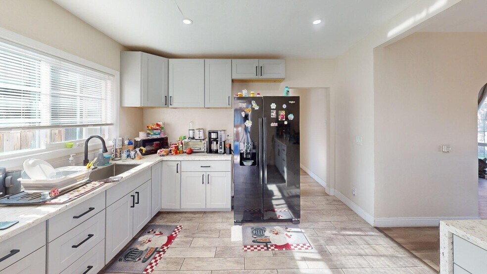 More Photos Of 2484 Marina Blvd, San Leandro Apartments For Sale