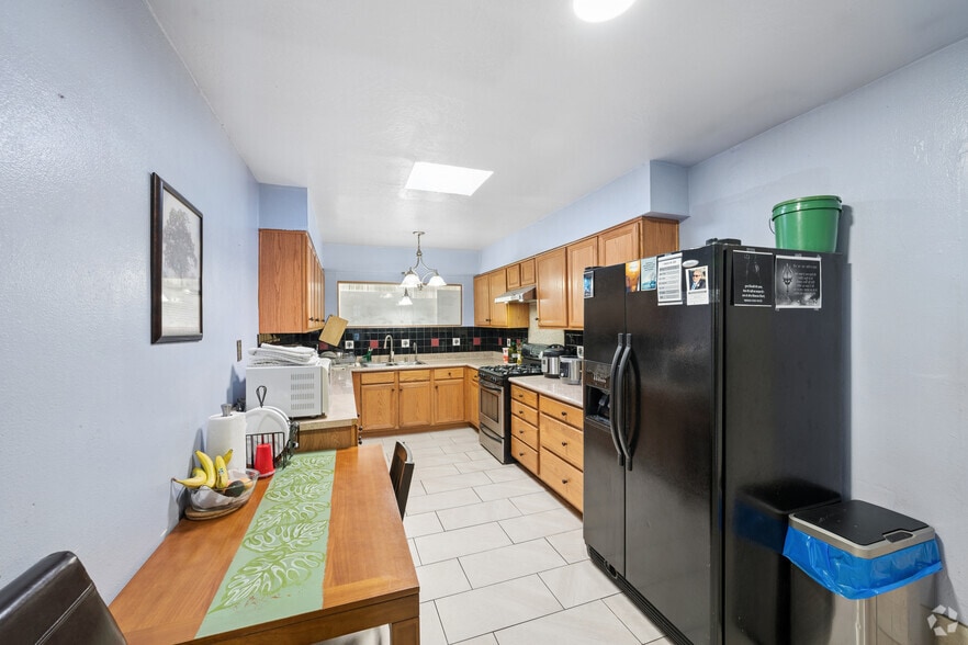 More Photos Of 3305 Fremont St, Las Vegas Hotel For Sale