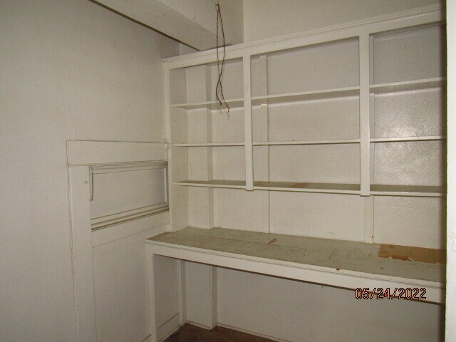 More Photos Of 301 N Washington St, Ardmore Distribution For Sale