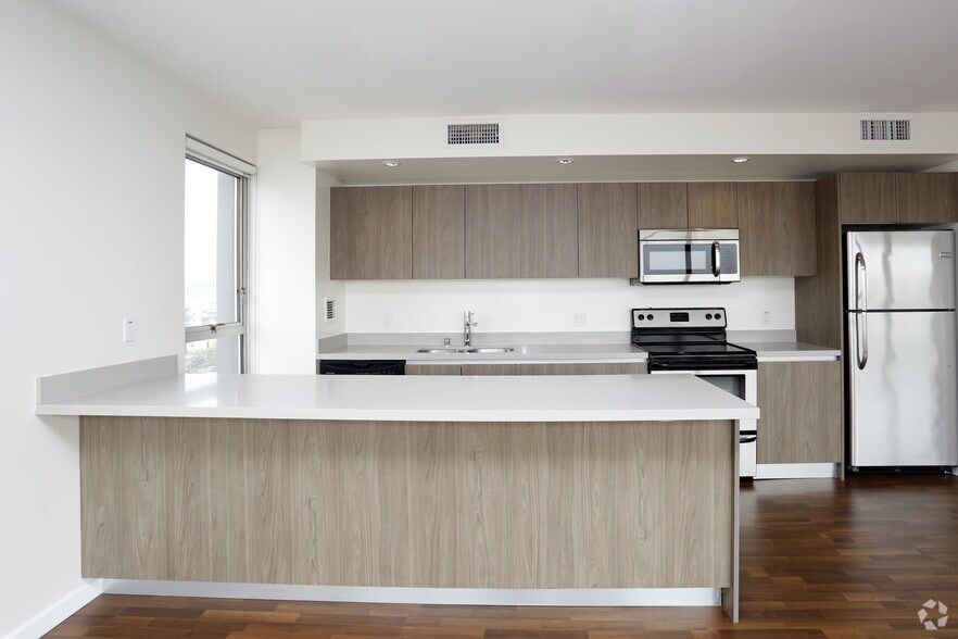 More Photos Of 3460 W 7th St, Los Angeles Apartments For Lease