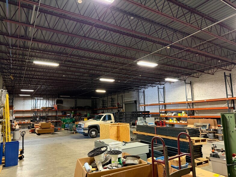 More Photos Of 2428 2nd Ave S, Birmingham Warehouse For Lease